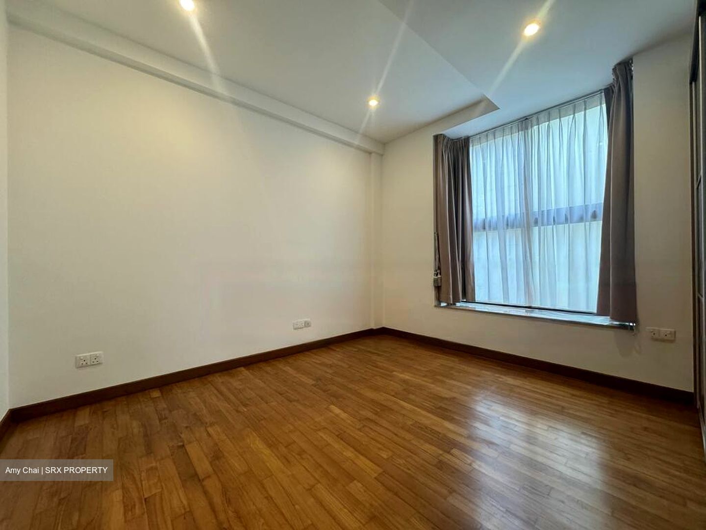 Lornie Road (D11), Terrace #459378761